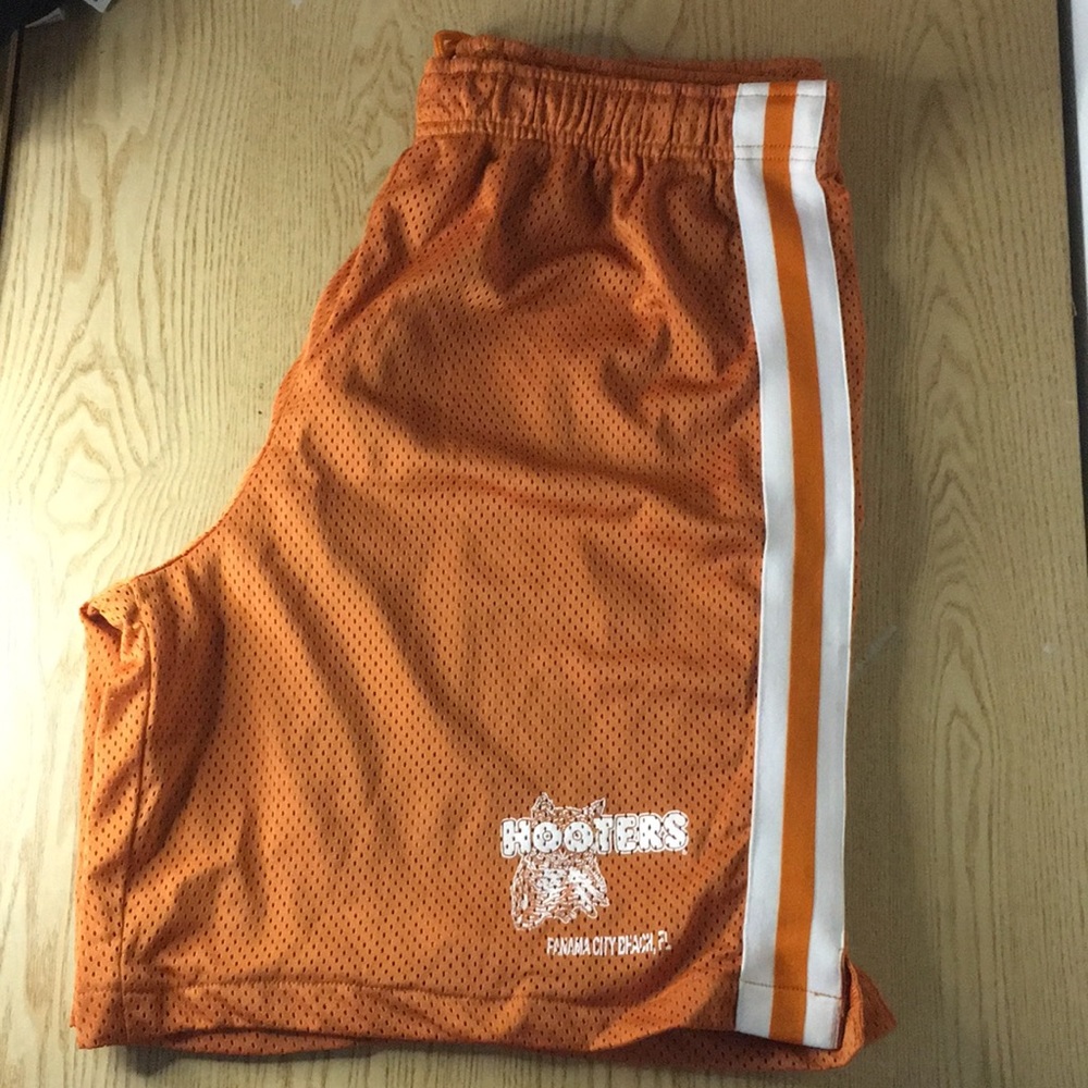 New Mens Hooters Athletic Shorts from Panama City Beach Florida Size 2XL
